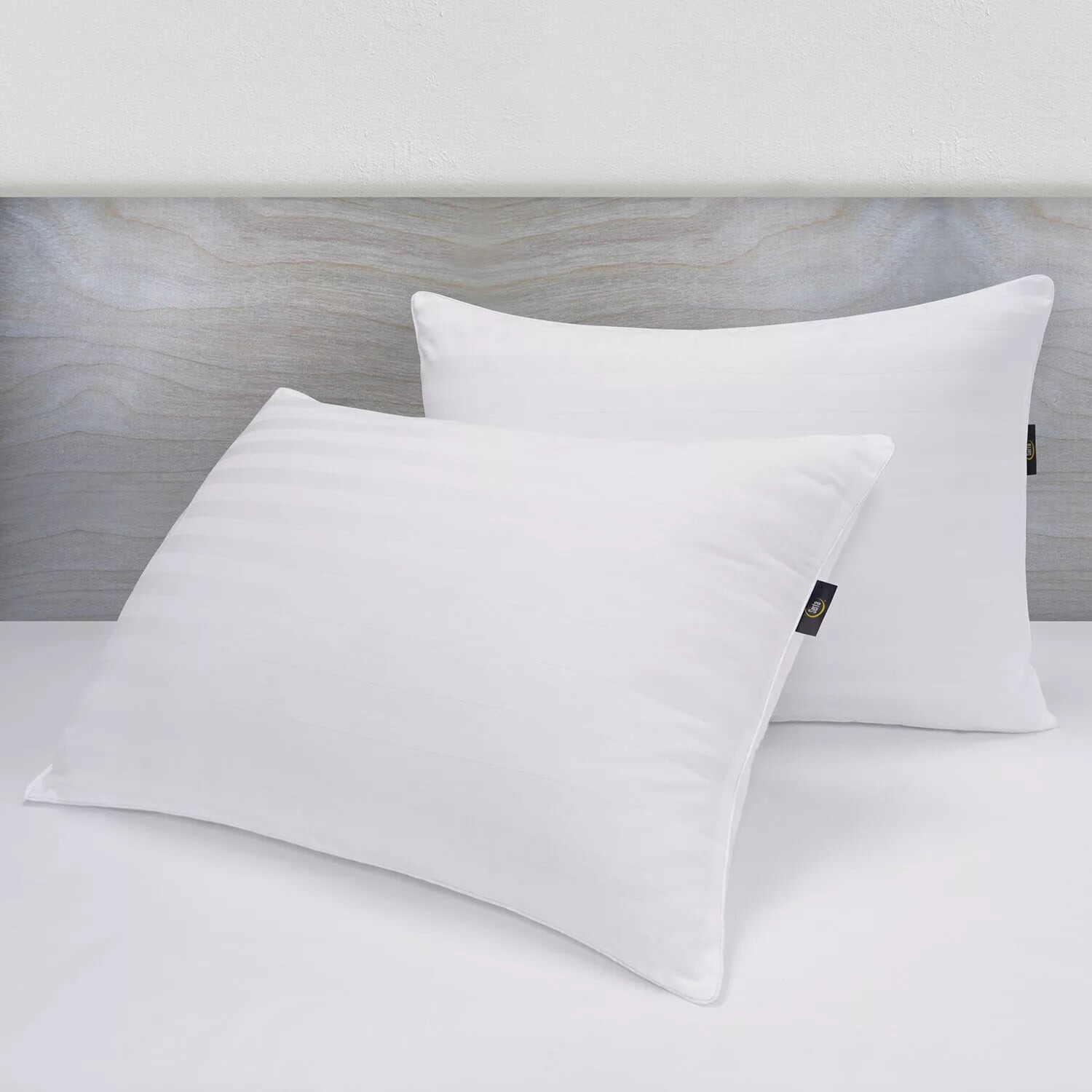 картинка Подушка Serta Perfect Sleeper Queen, белый от магазина Одежда+