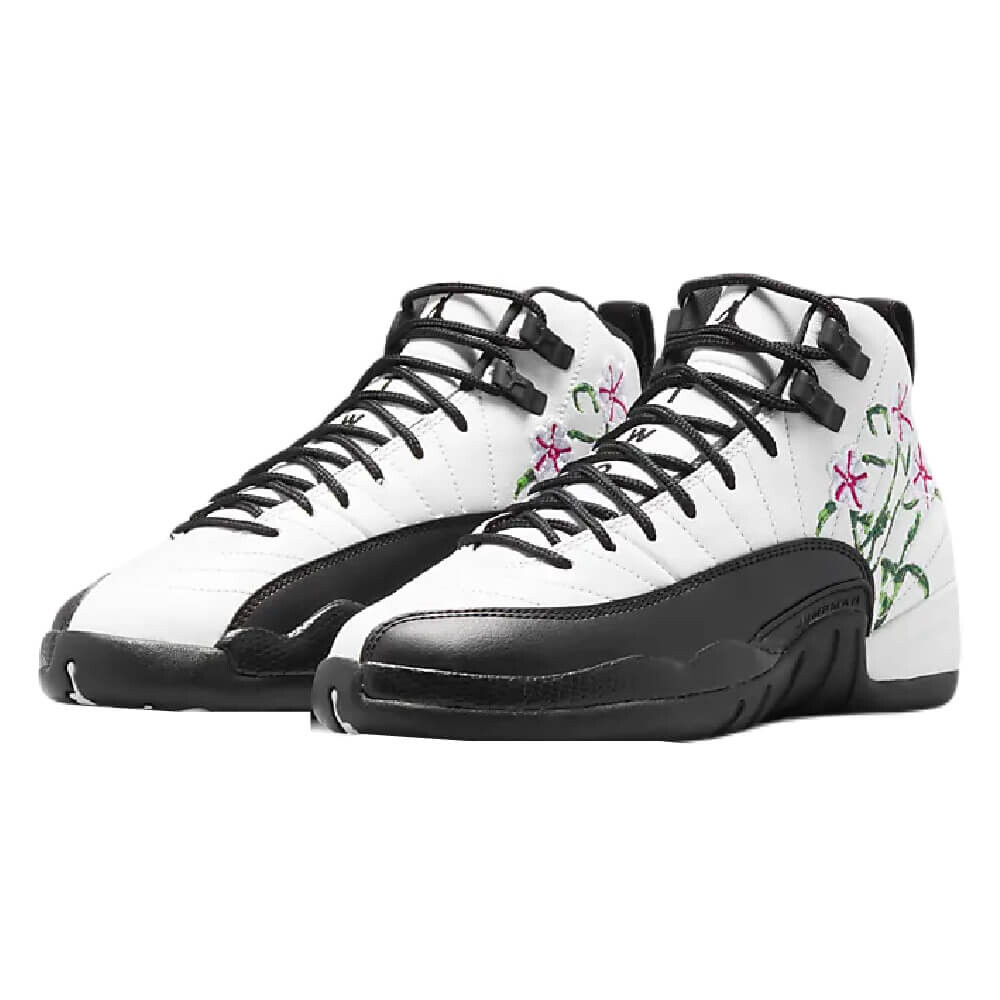 картинка Кроссовки Nike Air Jordan 12 Retro, белый/черный от магазина Одежда+