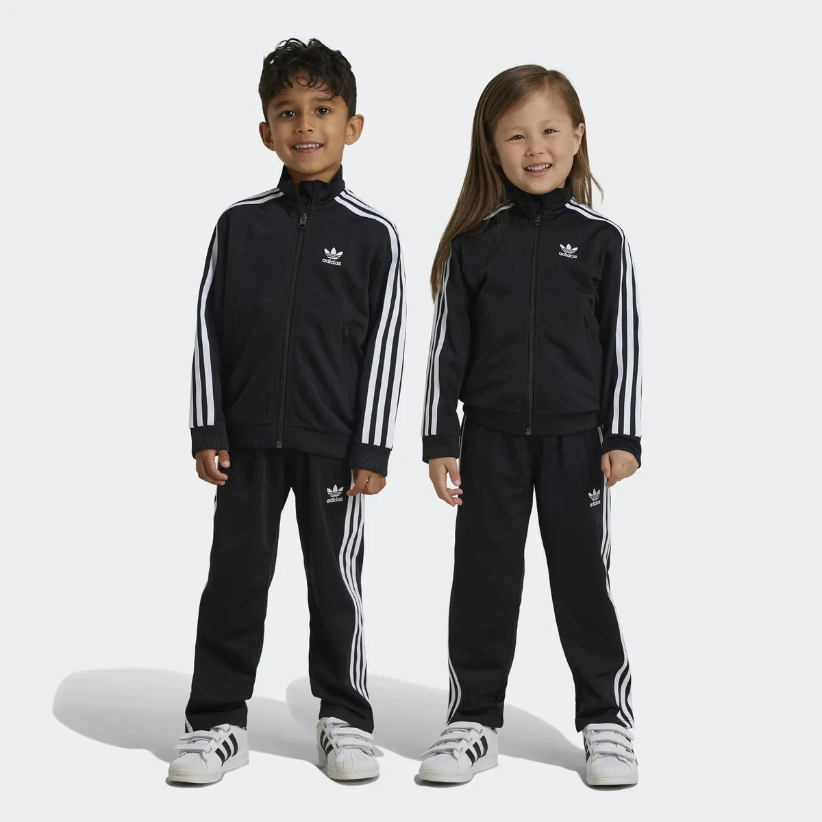 картинка Спортивный костюм Adidas Originals "FIREBIRD" (2 шт.), черный от магазина Одежда+