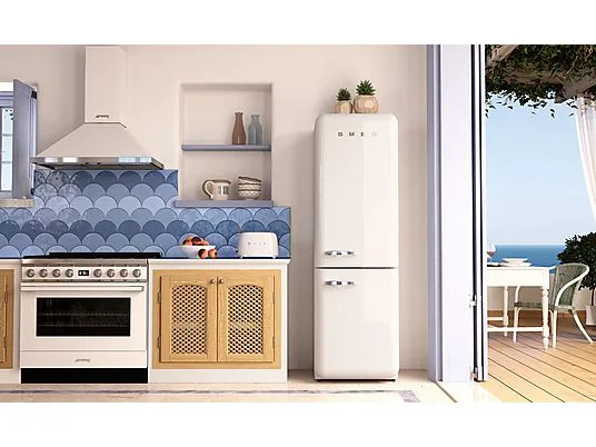 картинка Тостер Smeg TSF01WH, 50's Style, белый от магазина Одежда+