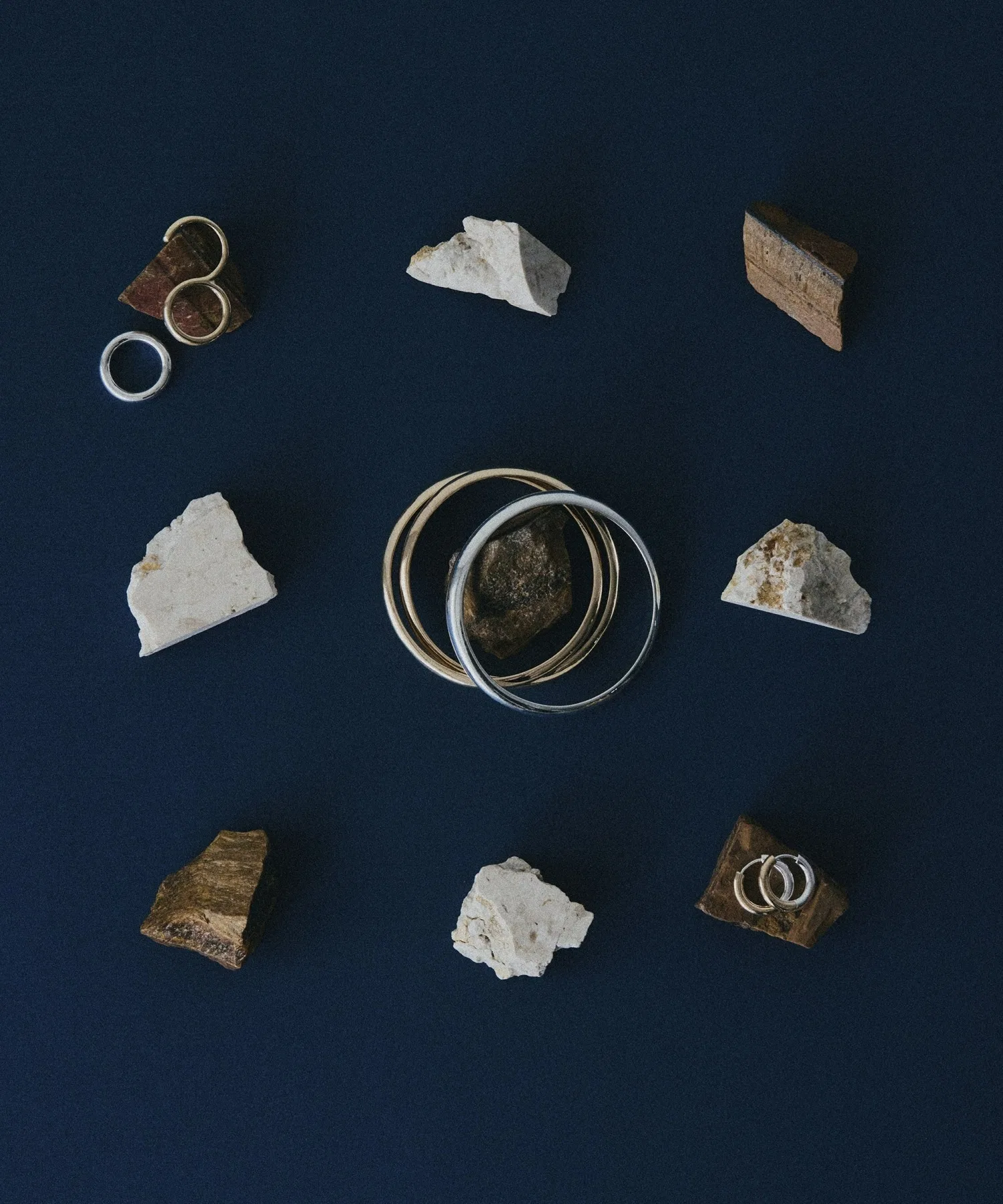 картинка Набор колец Multifaceted Ring Set, Nothing And Others, мультицвет от магазина Одежда+