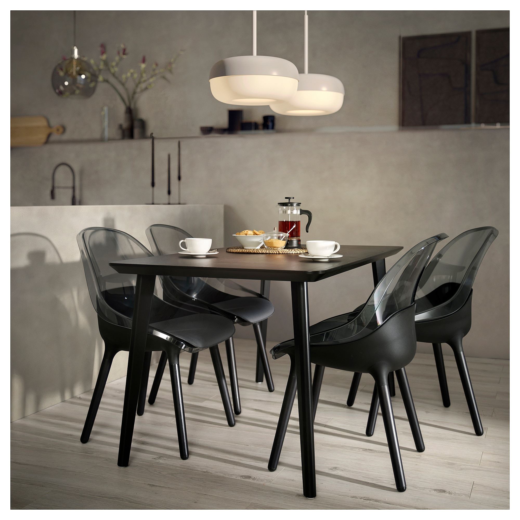картинка Пластиковый стул BALTSAR IKEA, черный от магазина Одежда+