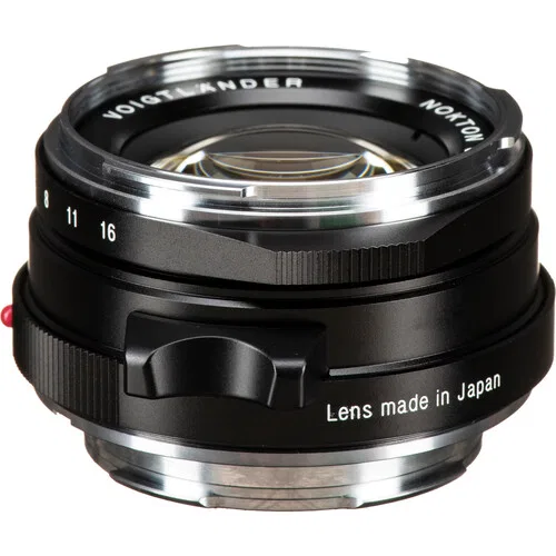 картинка Объектив Voigtlander Nokton Classic 35mm f/1.4 II SC от магазина Одежда+