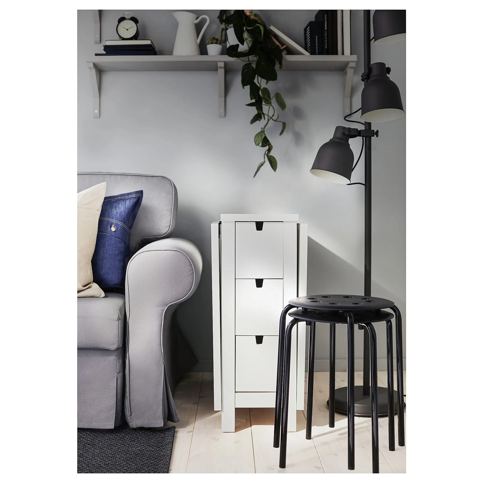 картинка Черный табурет MARIUS IKEA, 45 см от магазина Одежда+