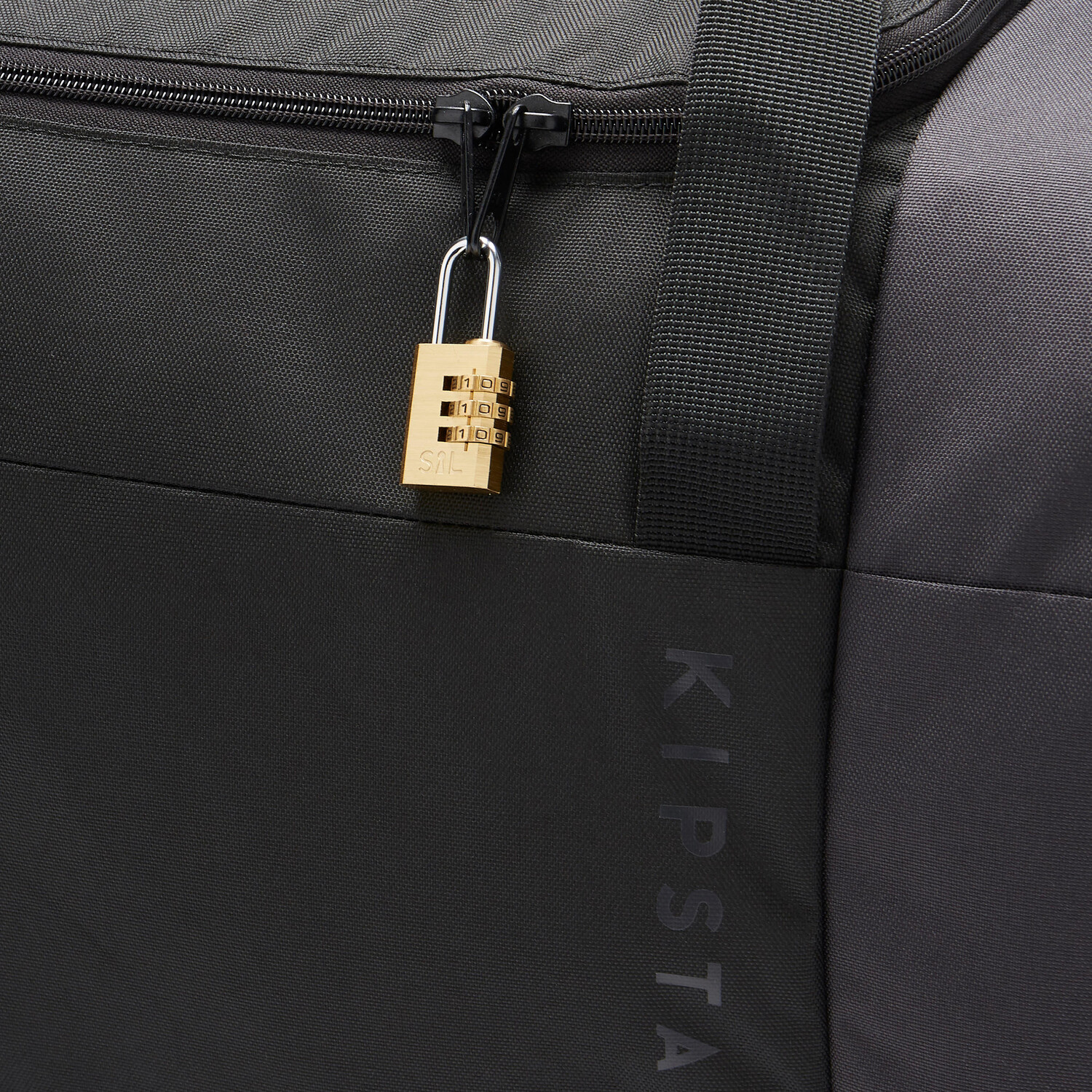 картинка Спортивная сумка Essential 55л - черная Kipsta от магазина Одежда+