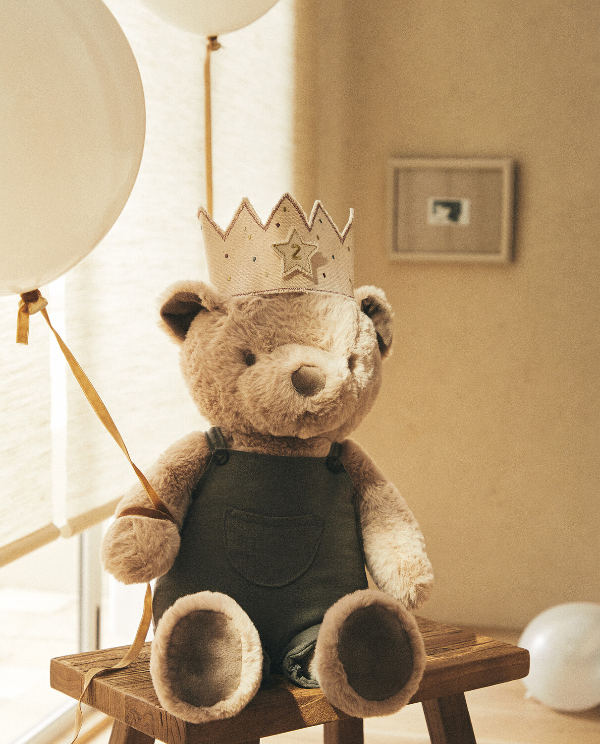 картинка Корона из ткани на день рождения Zara Home, бежевый от магазина Одежда+