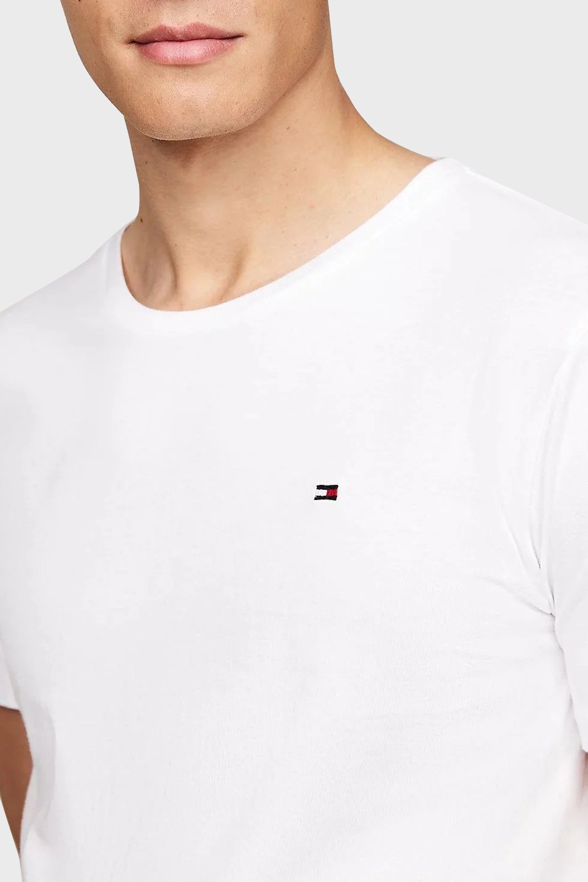 картинка Набор из 3-х базовых футболок Tommy Hilfiger, белый от магазина Одежда+