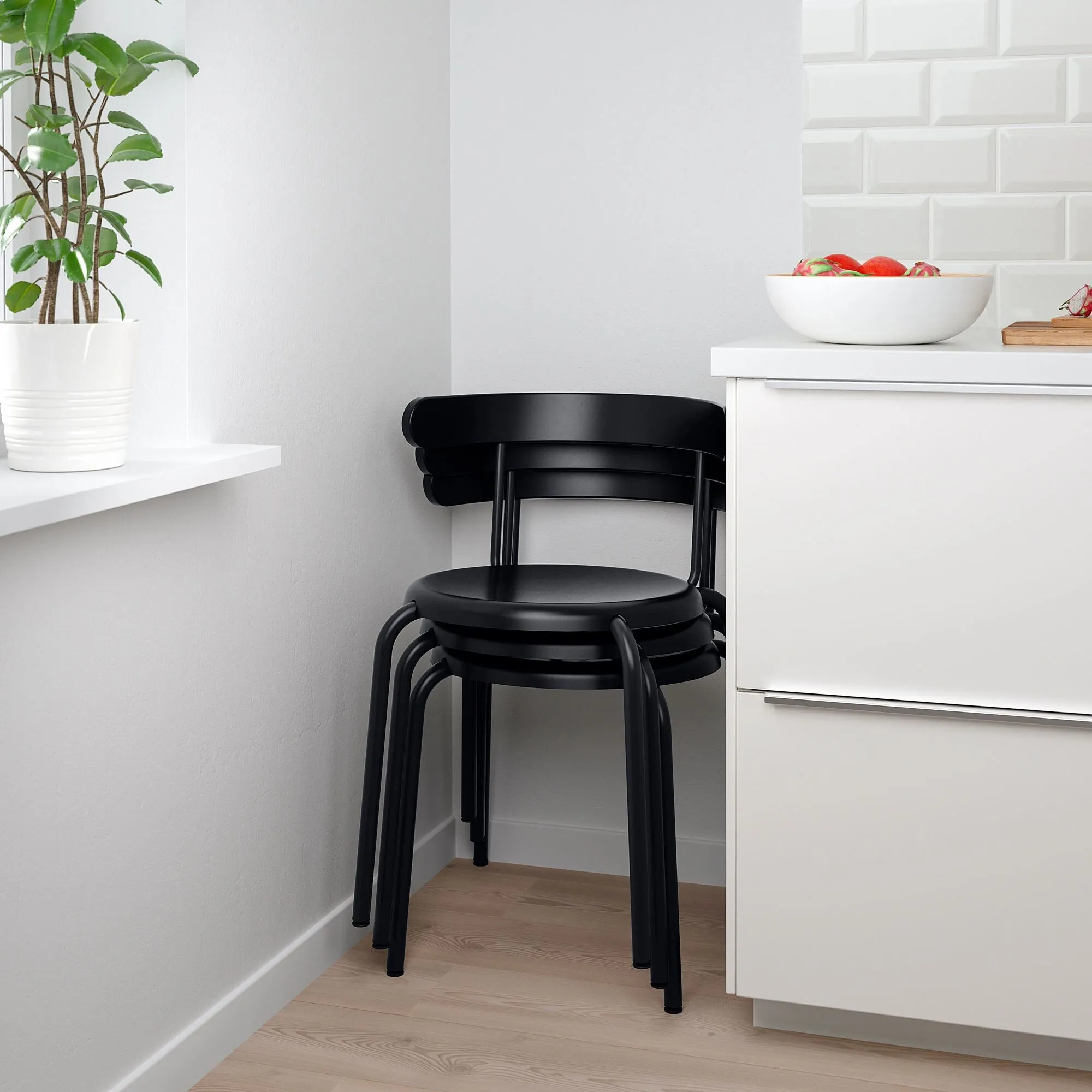 картинка Деревянный стул, антрацит YNGVAR IKEA от магазина Одежда+