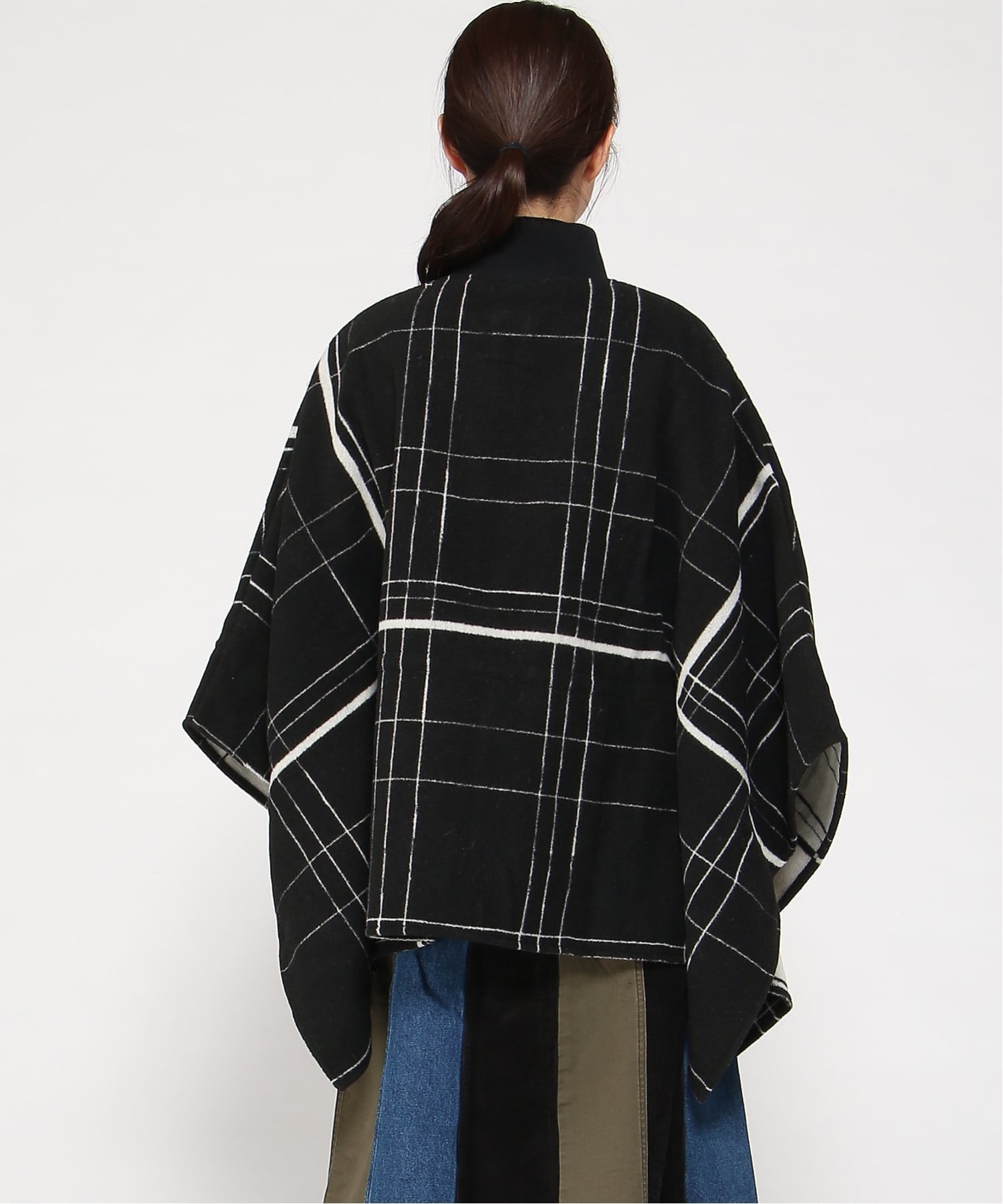 картинка Клетчатое пончо Desigual, Gray/Black/2000 от магазина Одежда+