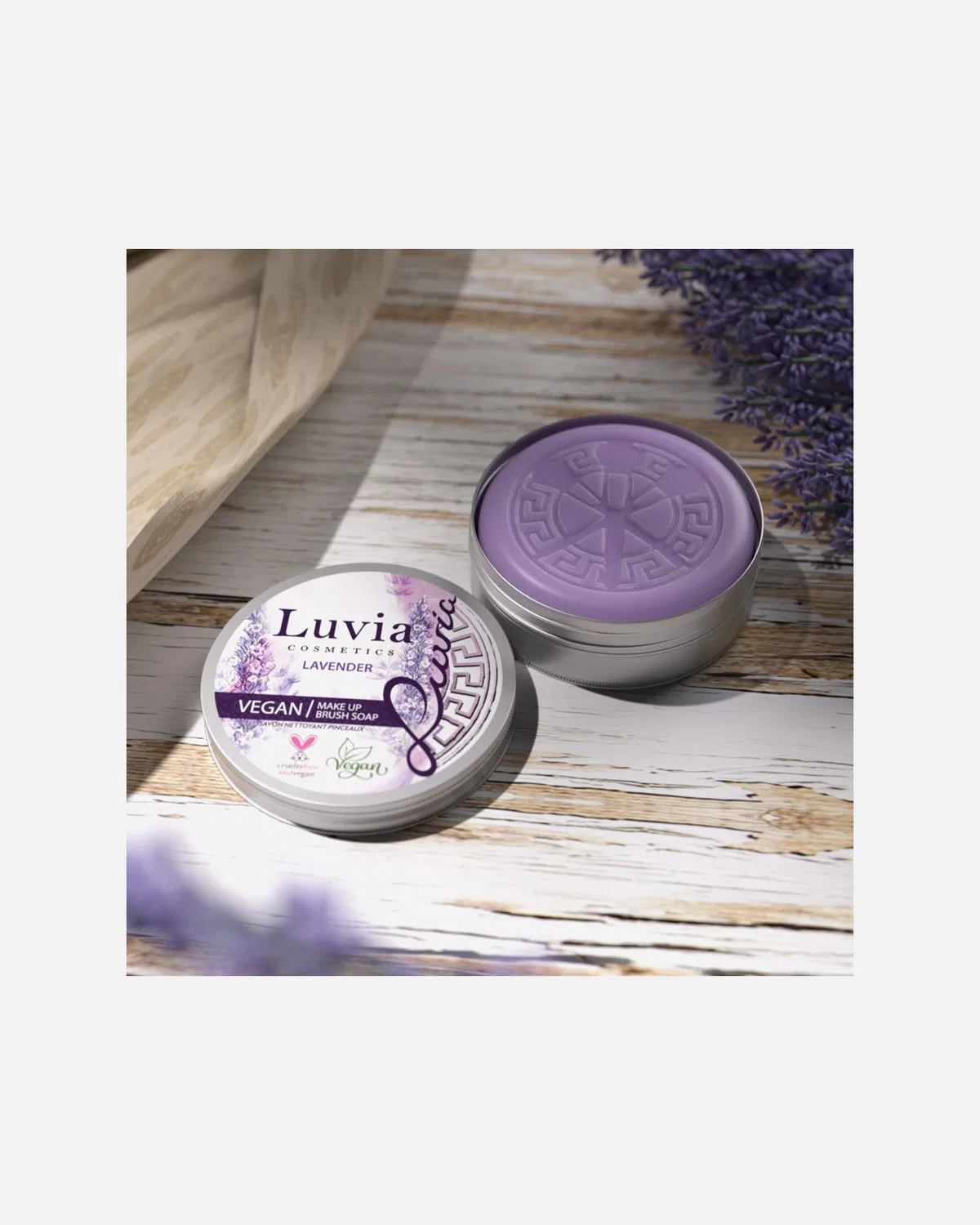 картинка Мыло для чистки кистей - лавандовое Luvia, 100 G от магазина Одежда+