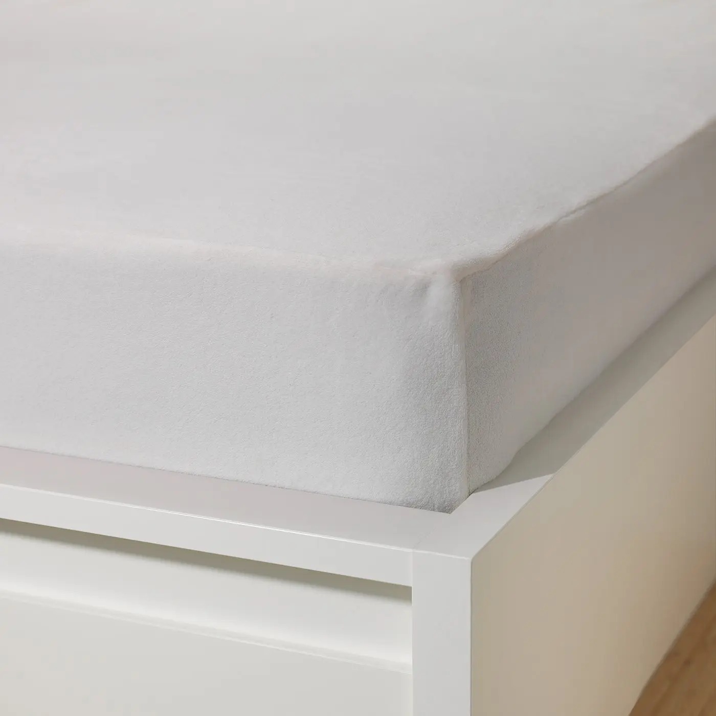 картинка Простыня на резинке Ikea Kranssalvia, 180x200 см, белый от магазина Одежда+