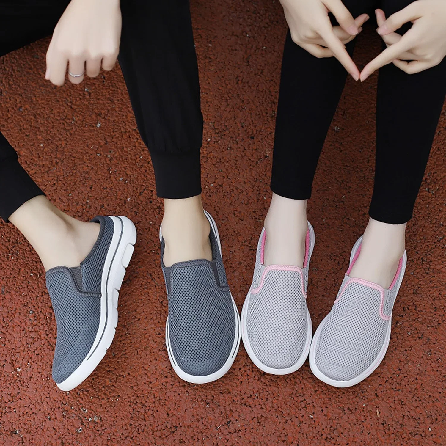картинка Женские тапочки на плоской подошве Laufschuhe Damen Weiß, Dark Grey от магазина Одежда+