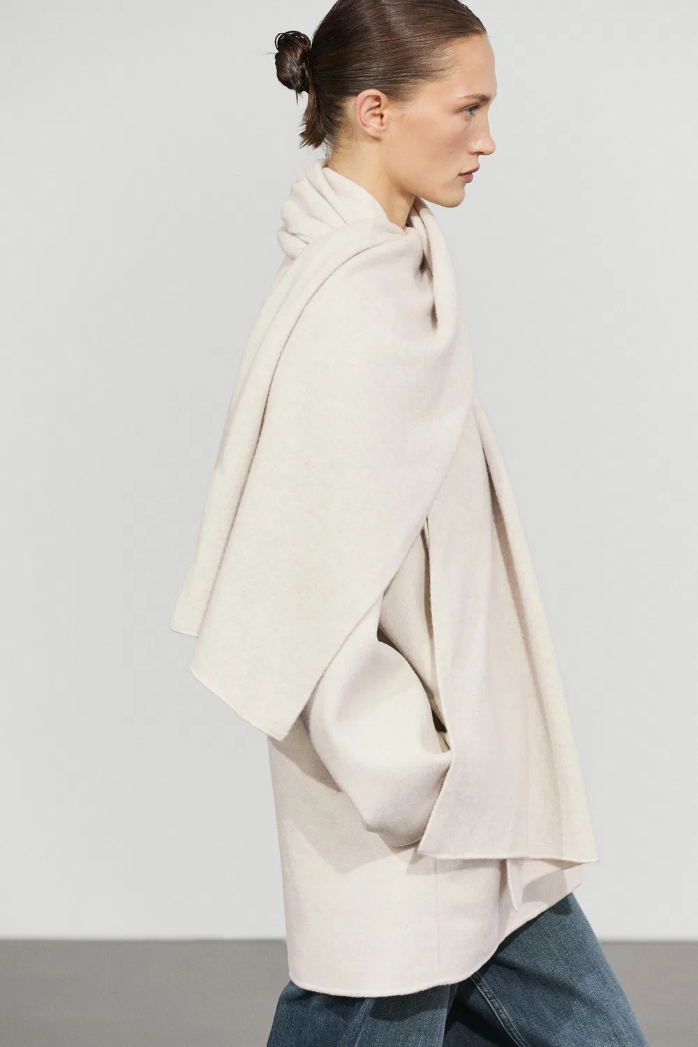 картинка Пальто Massimo Dutti Wool-blend With Scarf Detail, бежевый от магазина Одежда+