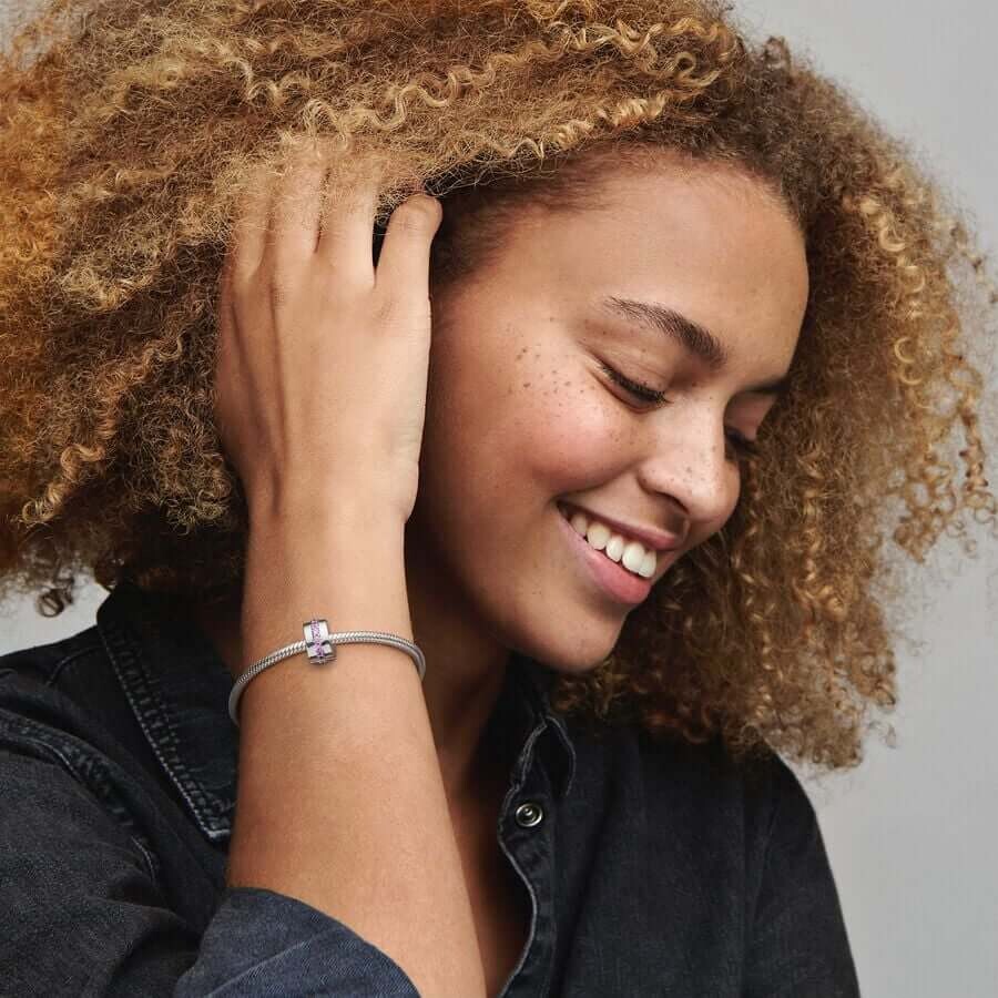 картинка Шарм-клипса Pandora Sparkling Row, серебро/розовый цирконий от магазина Одежда+