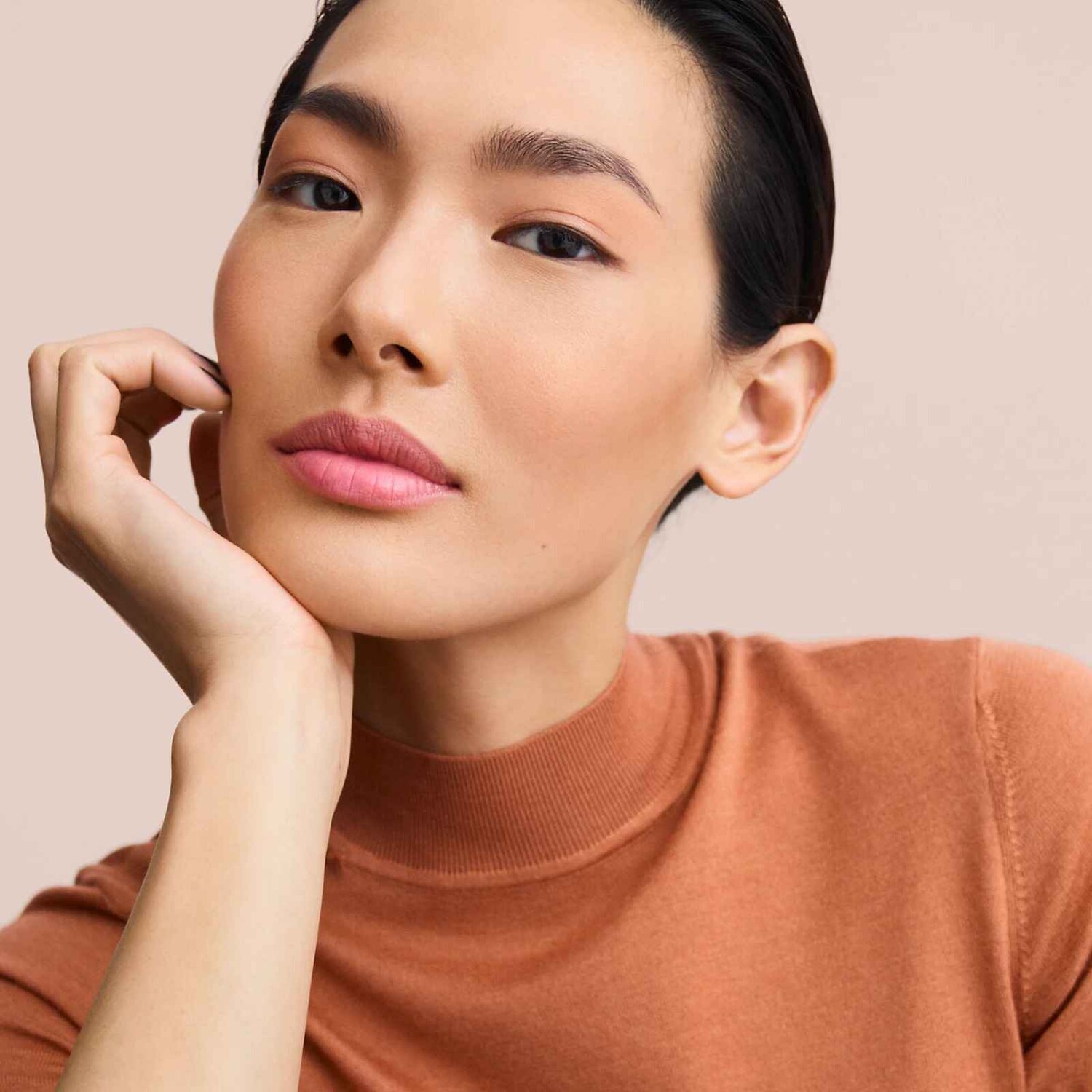 картинка Губная помада Hermes Rose, оттенок 27 Rose Confetti от магазина Одежда+