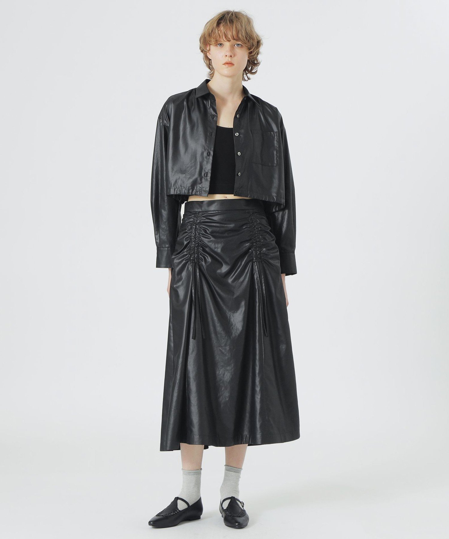 картинка Глянцевая укороченная рубашка Loveless, Charcoal Gray 1 от магазина Одежда+