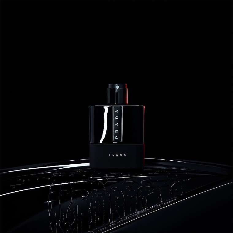 картинка Prada Luna Rossa Black: Парфюмерная вода для мужчин от магазина Одежда+