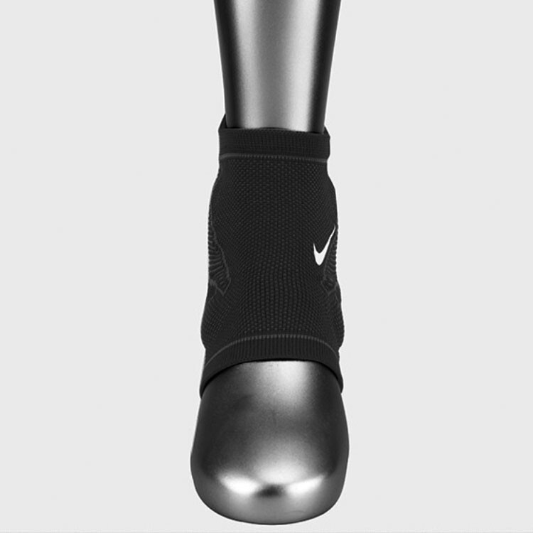 картинка Накладка Nike на щиколотку, цвет Black от магазина Одежда+