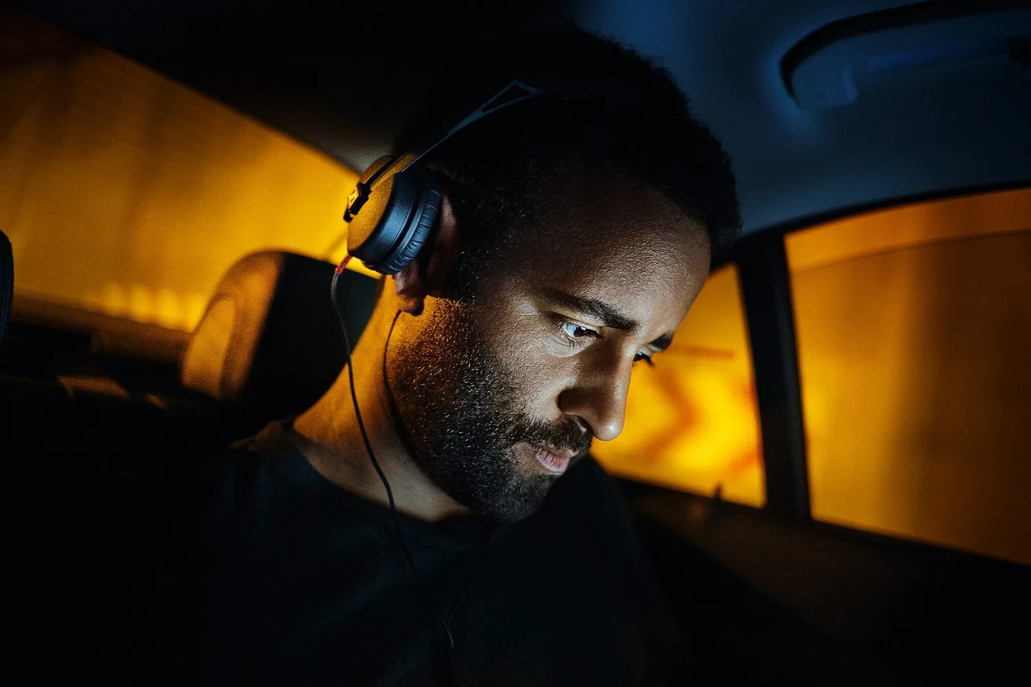 картинка Sennheiser HD 25 Легкие накладные наушники закрытого типа от магазина Одежда+