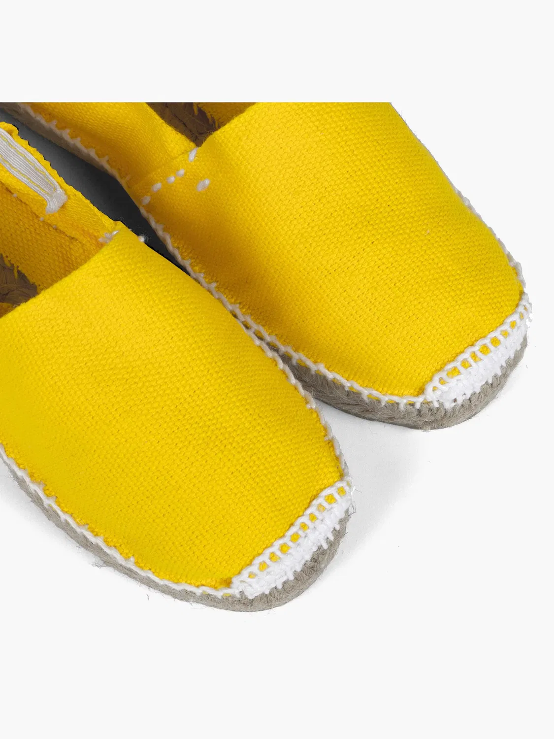 картинка Сандалии Pisamonas, Yellow от магазина Одежда+