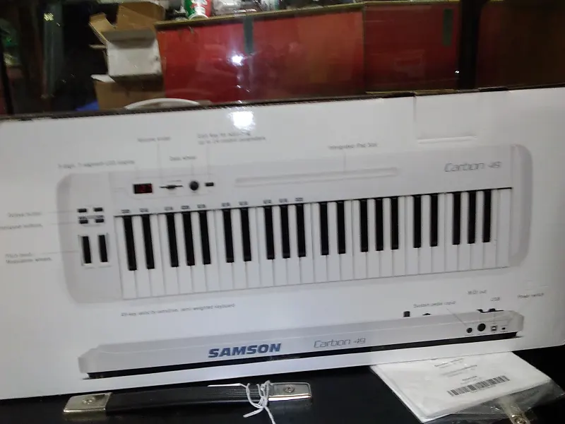 картинка USB MIDI контроллер Samson Carbon 49 2022 от магазина Одежда+