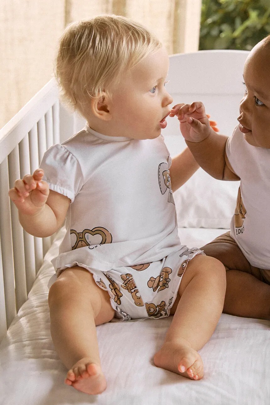 картинка Хлопковый комплект для новорожденного Mayoral Newborn, бежевый от магазина Одежда+