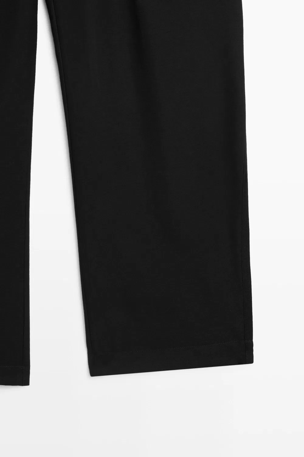 картинка Брюки Massimo Dutti, складчатые, бочкообразный крой, черный от магазина Одежда+