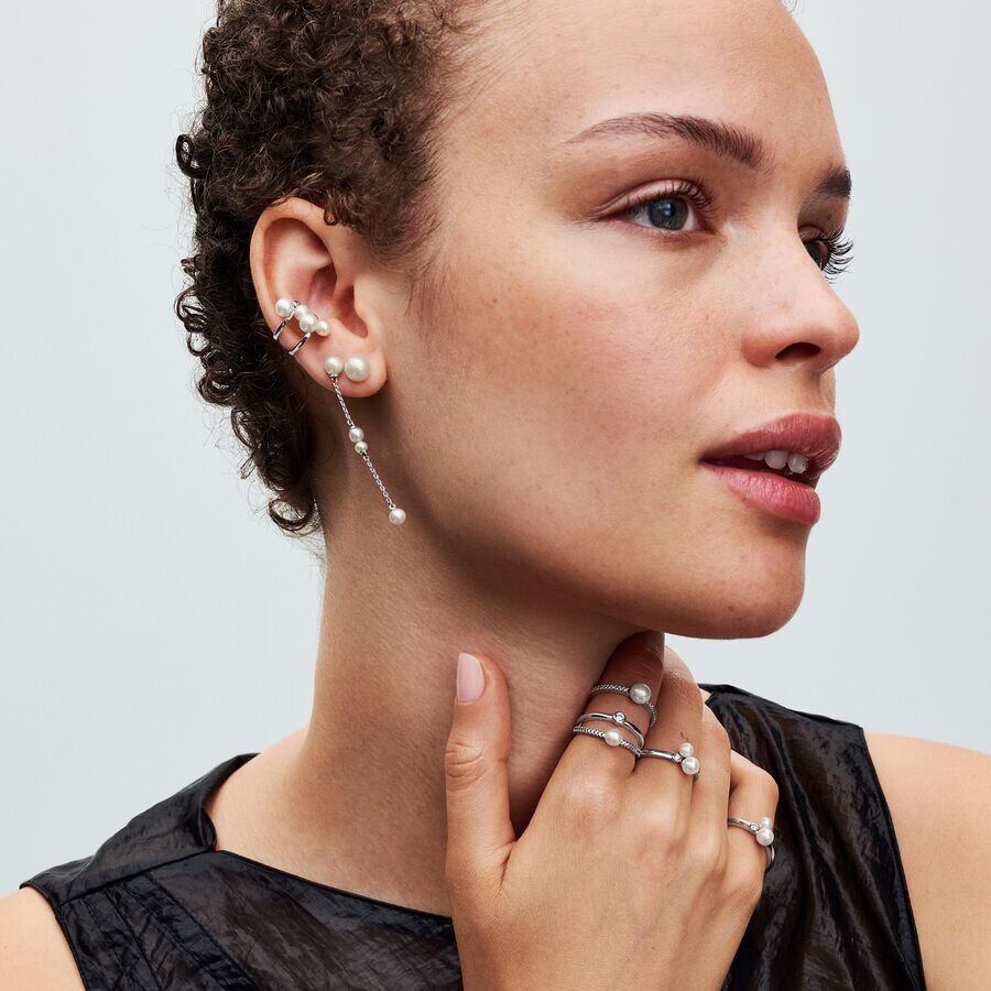 картинка Серьги Pandora Treated Freshwater Cultured Pearl, серебро от магазина Одежда+