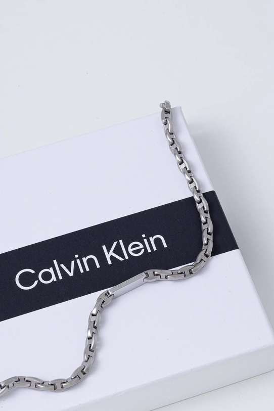 картинка Ожерелье Calvin Klein, серебряный от магазина Одежда+
