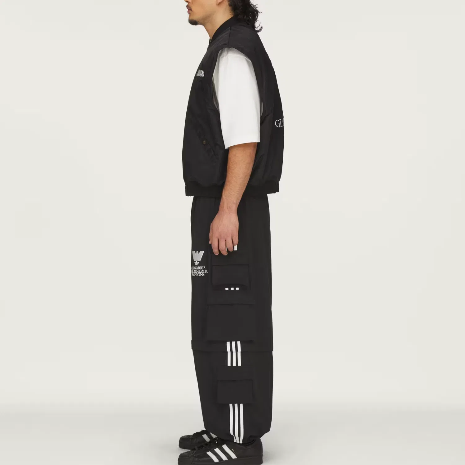 картинка Жилет Adidas Originals x Willy Chavarria DOWN, черный от магазина Одежда+