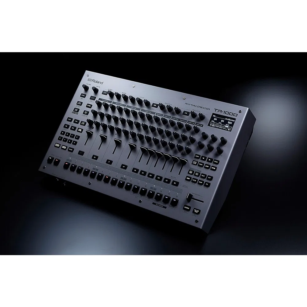 картинка Драм-машина Roland TR-1000 Rhythm Creator от магазина Одежда+