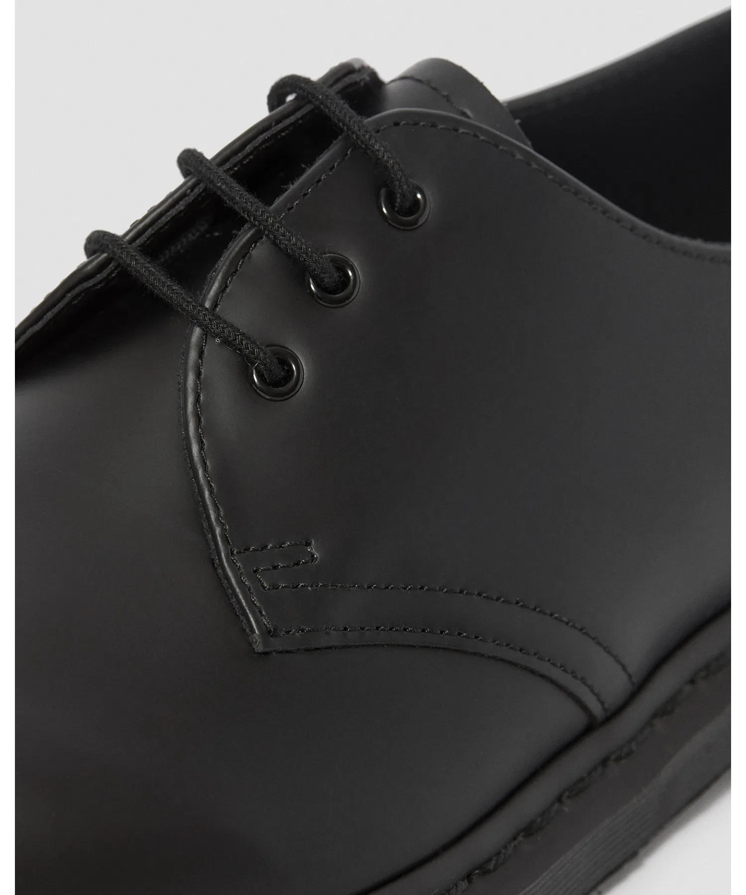 картинка Туфли Dr. Martens 1461 Mono 3-hole, классические, монохромные от магазина Одежда+