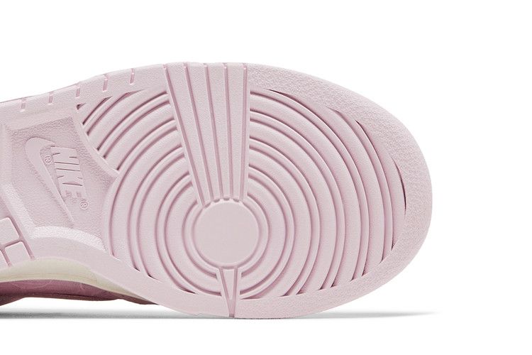 картинка Кроссовки Nike Dunk Low Regal Pink от магазина Одежда+
