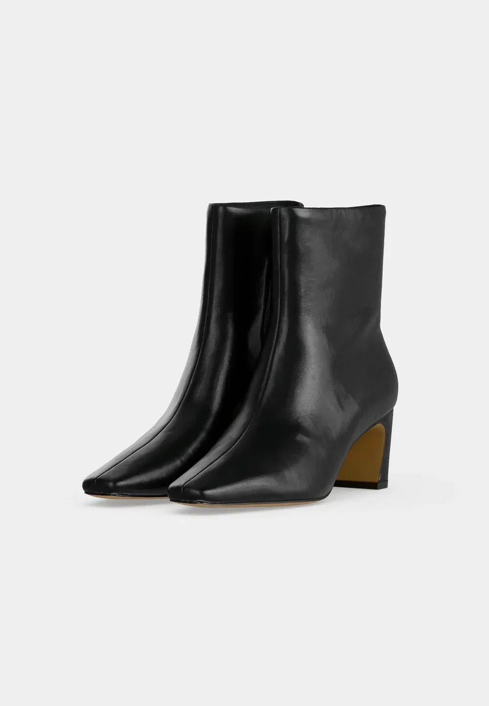 картинка Бетина - ботильоны Aldo, Black от магазина Одежда+