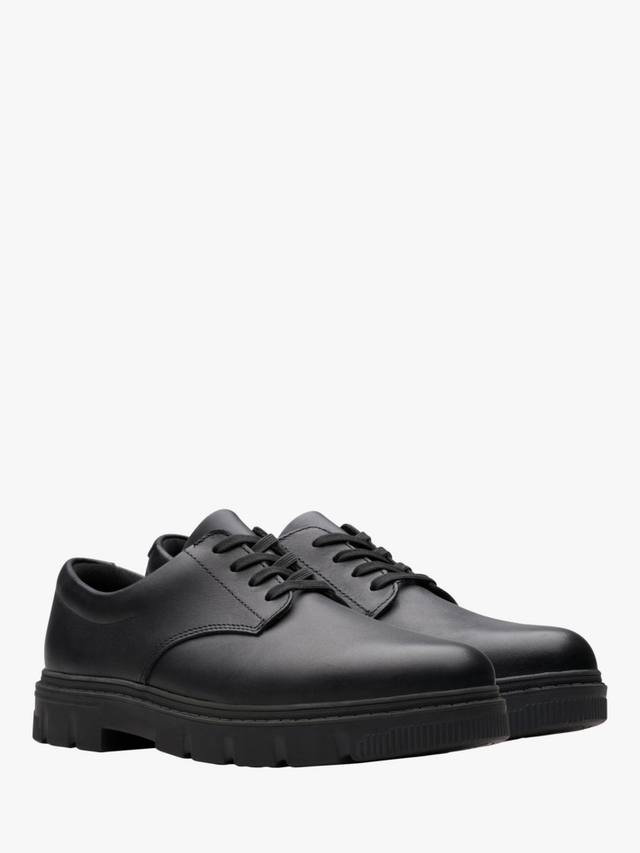 картинка Школьные туфли Clarks Lorcam Loop кожаные на шнуровке, черные от магазина Одежда+