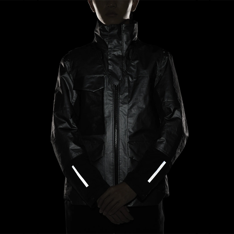 картинка Куртка Nike Sportswear Tech Pack, серебристый от магазина Одежда+