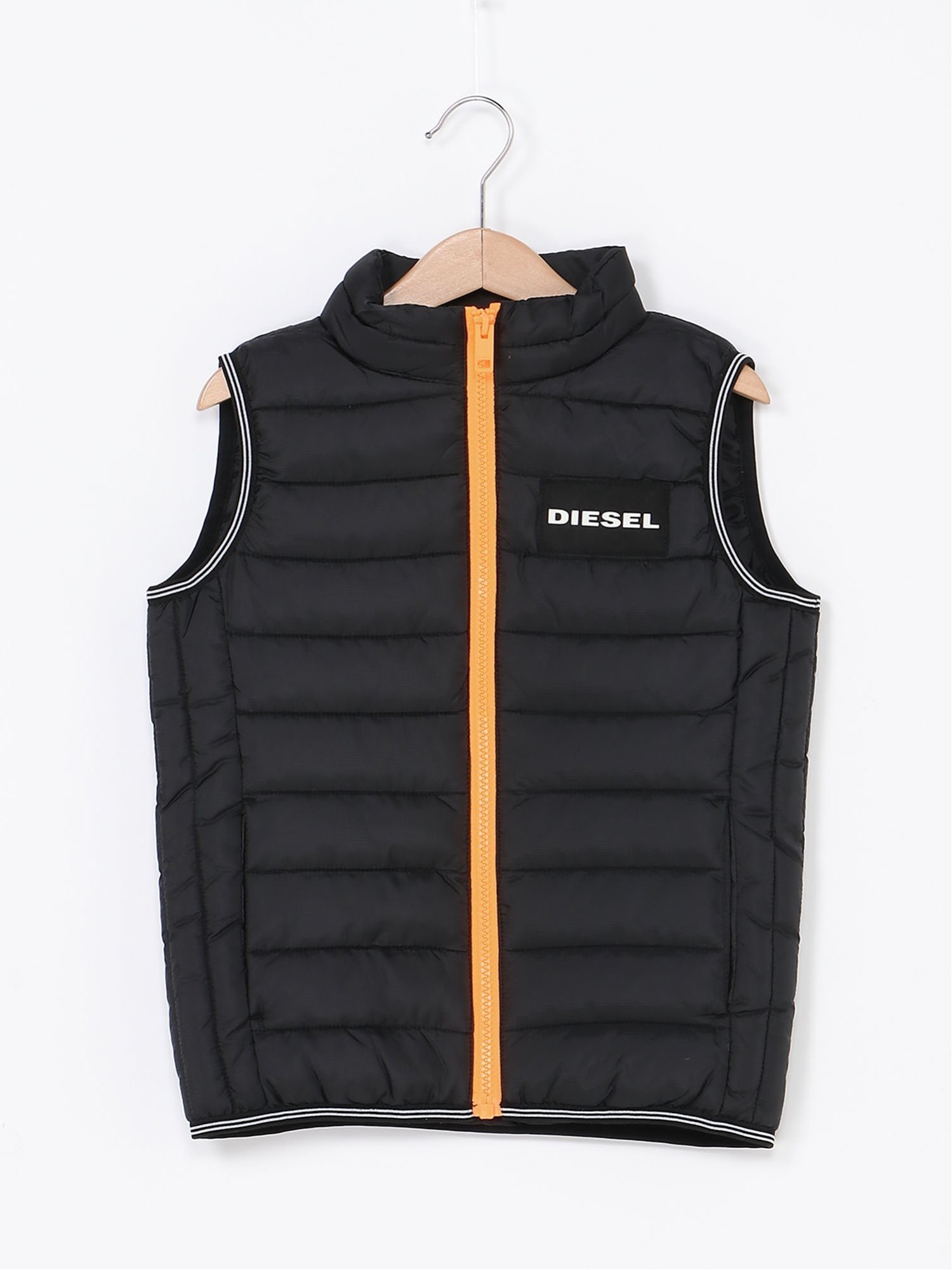 картинка (K) DIESEL/00J57J-KXBA4 Утепленный жилет, Black от магазина Одежда+