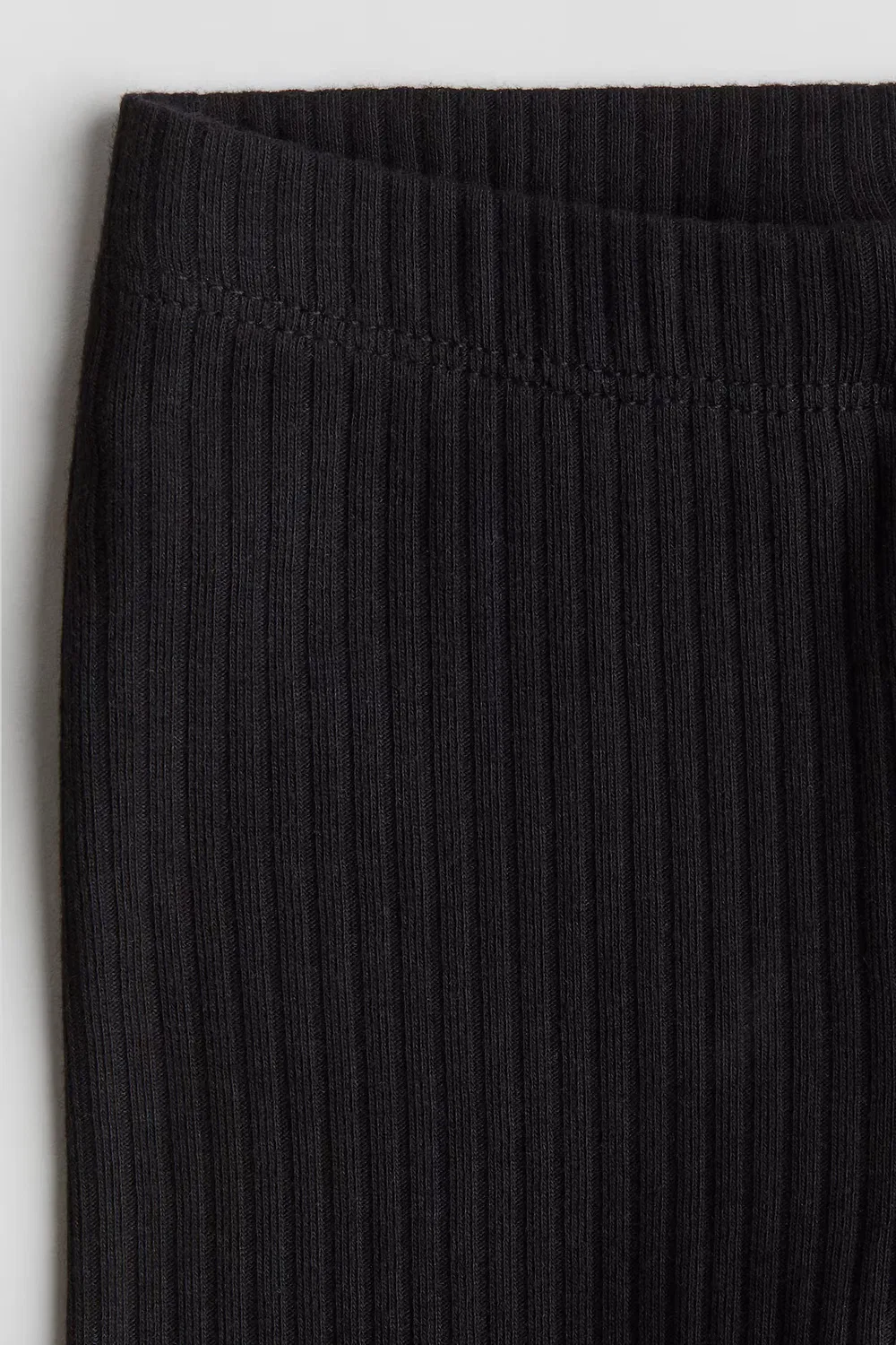 картинка Леггинсы из ребристого хлопка H&M, Schwarz от магазина Одежда+