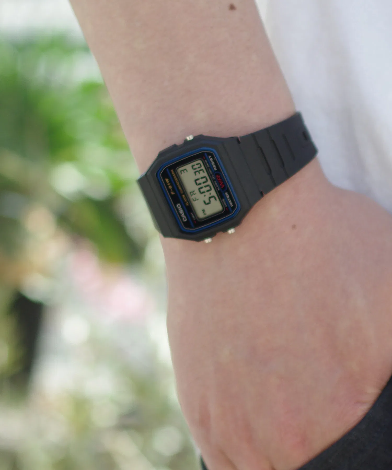картинка Часы CASIO, Black X Green от магазина Одежда+