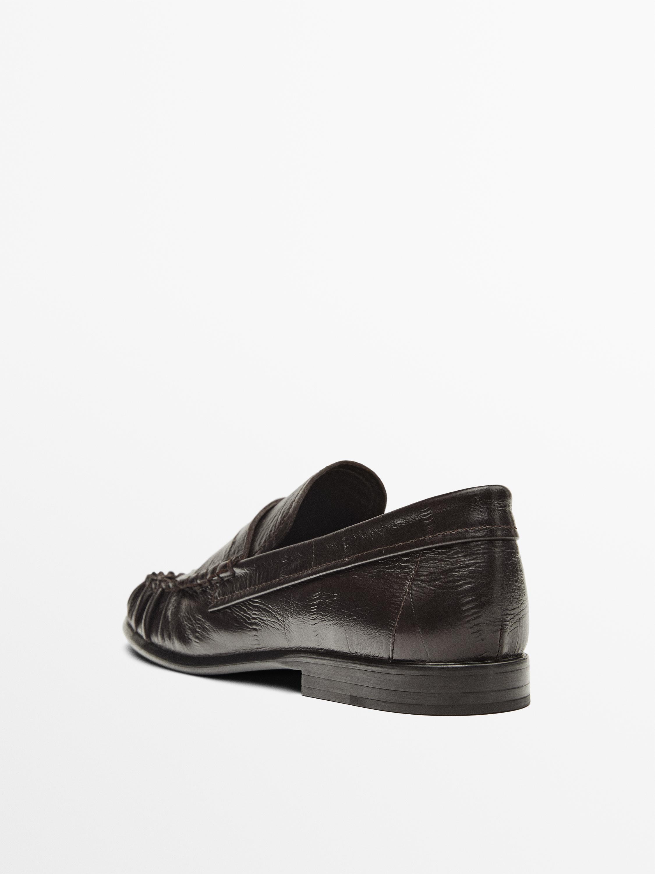 картинка Лоферы женские Massimo Dutti Embossed Leather, коричневый от магазина Одежда+