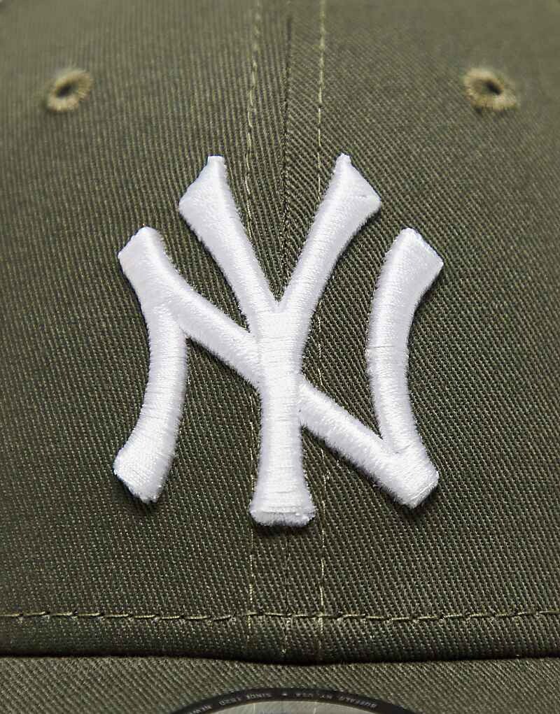 картинка New Era — 9forty — зеленая кепка NY Yankees от магазина Одежда+
