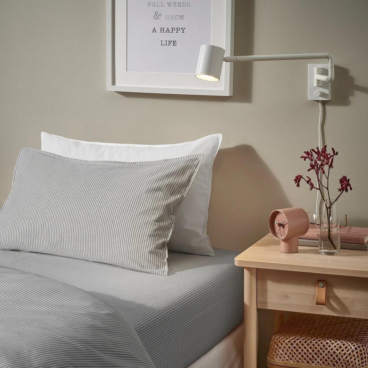 картинка Простыня Ikea Solfibbla, 150x260 см, белый/серый от магазина Одежда+
