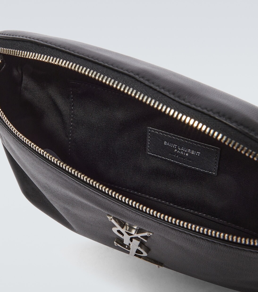 картинка Поясная сумка Saint Laurent Cassandre Leather, черная от магазина Одежда+