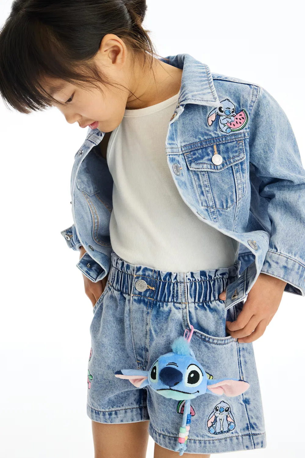 картинка Свободные джинсовые шорты H&M, Helles Denimblau/Lilo & Stitch от магазина Одежда+