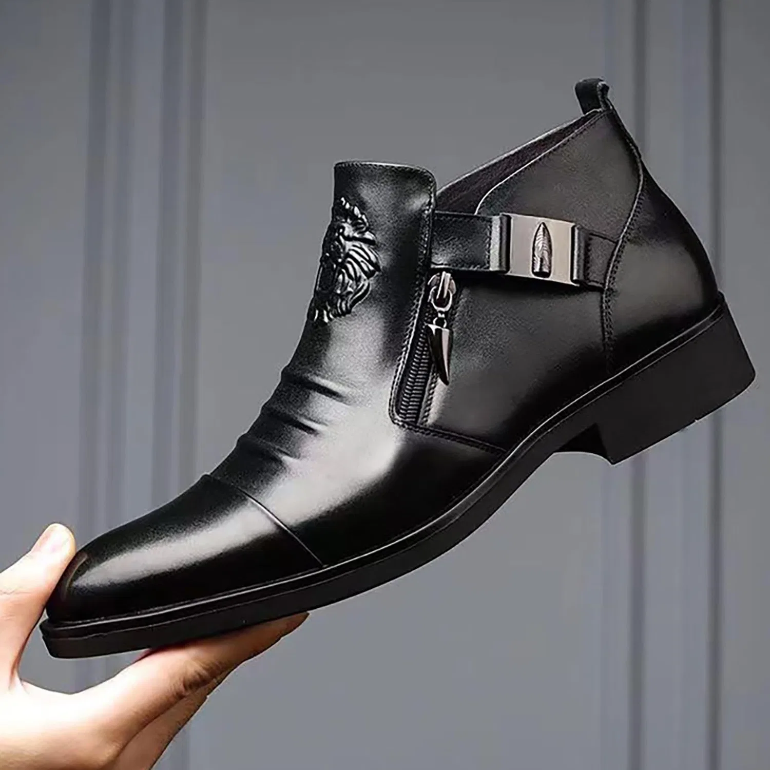 картинка Мужские ботильоны с тиснением на молнии Chelsea Boots, Black от магазина Одежда+