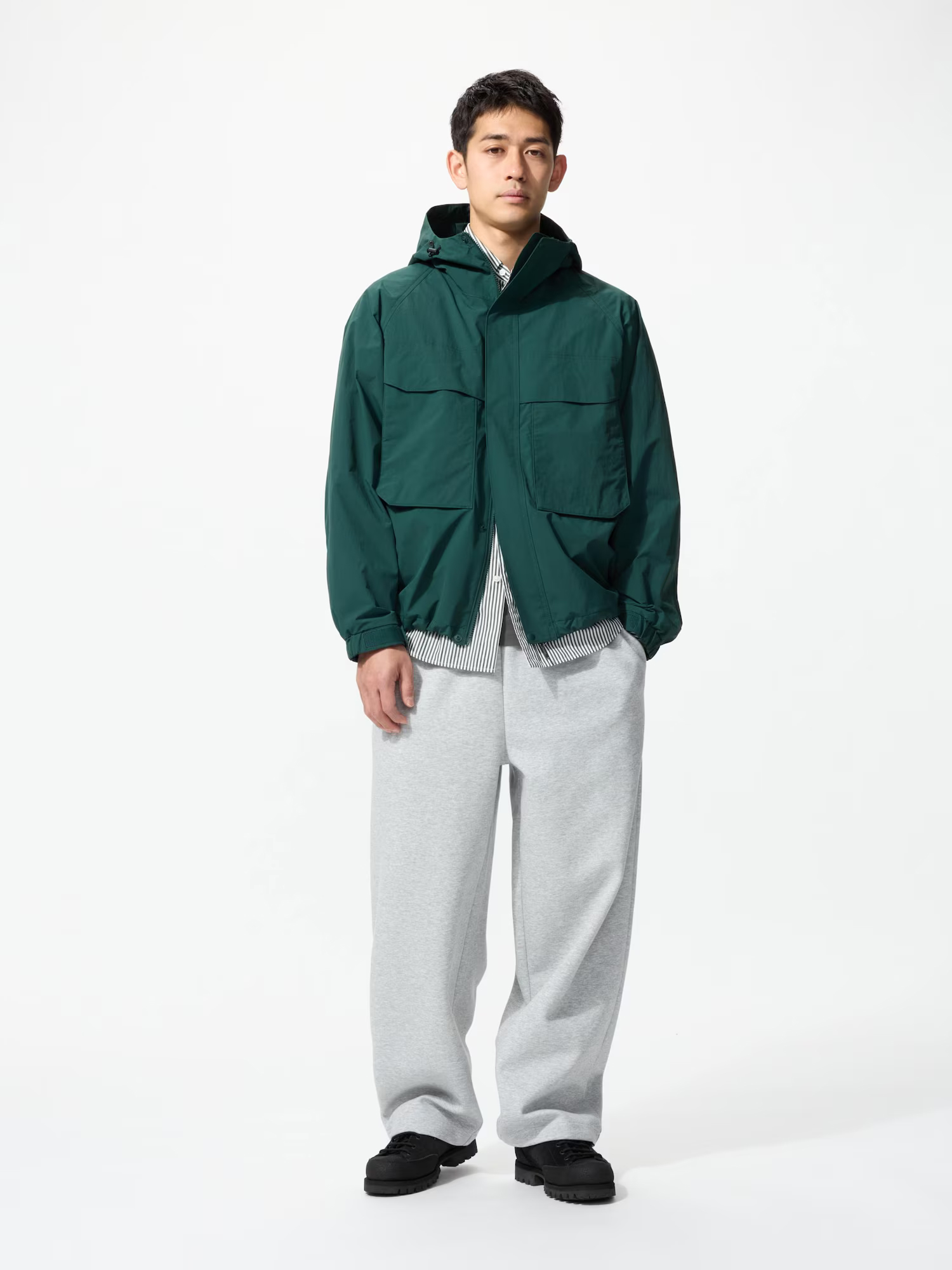 картинка Ветровка Uniqlo Unisex, 58 темно-зеленый от магазина Одежда+