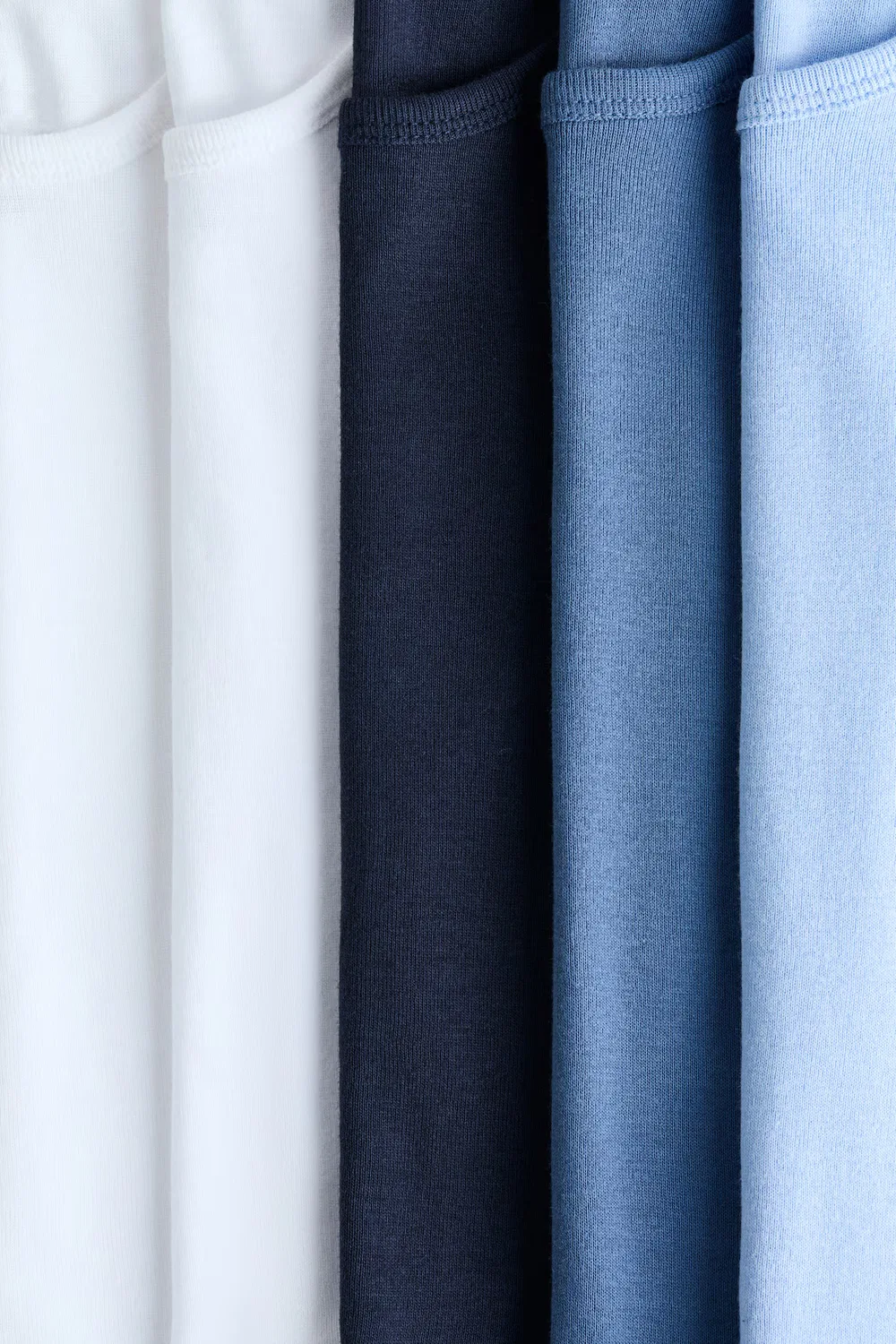 картинка 5 хлопковых маек в упаковке H&M, Marineblau/Weiß от магазина Одежда+