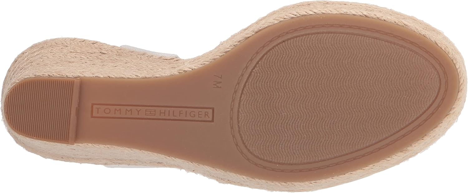 картинка Женские босоножки на каблуке Tommy Hilfiger Kahdy, White от магазина Одежда+