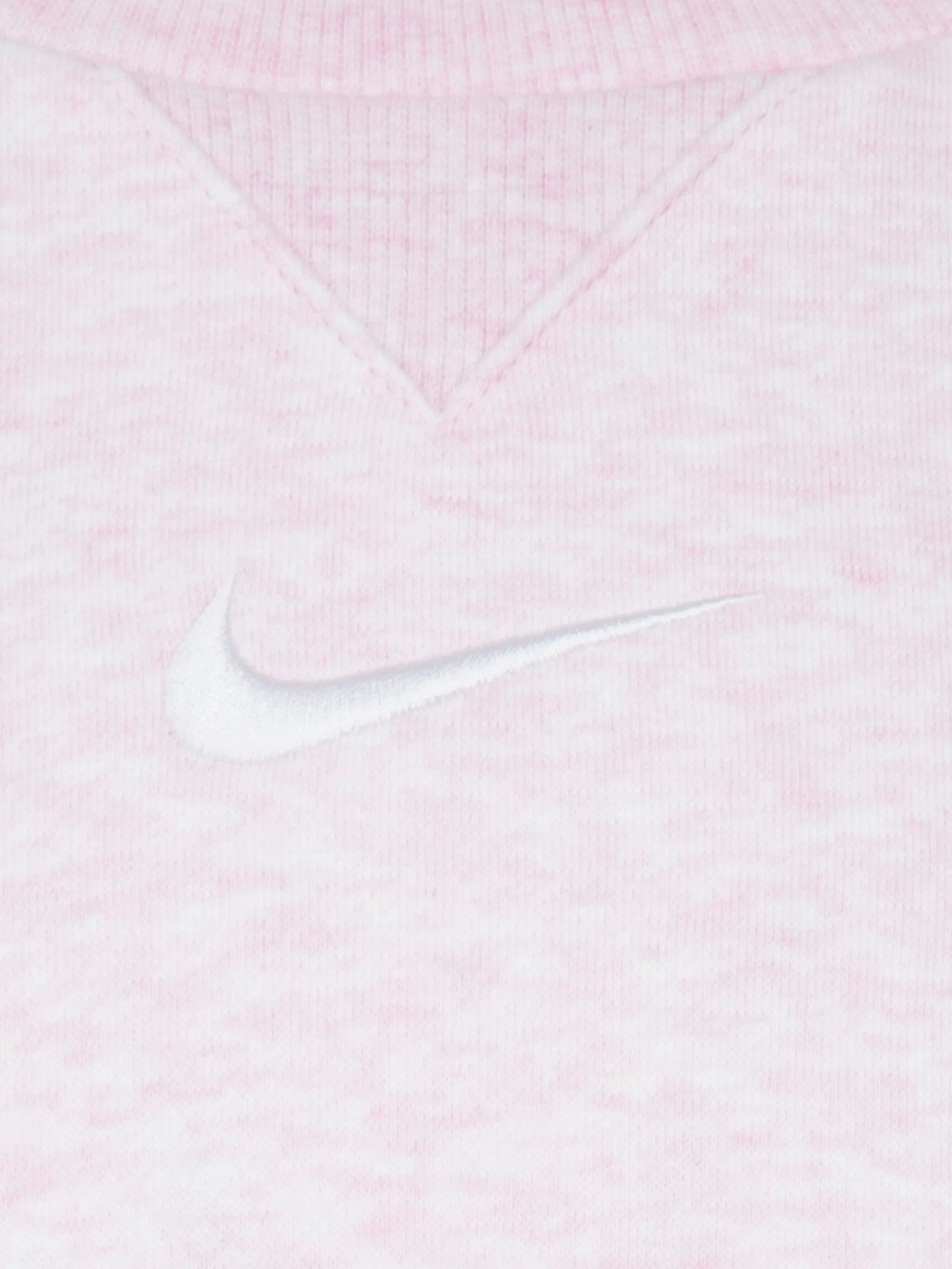 картинка Спортивный костюм с вышивкой Swoosh Nike Kids, розовый от магазина Одежда+