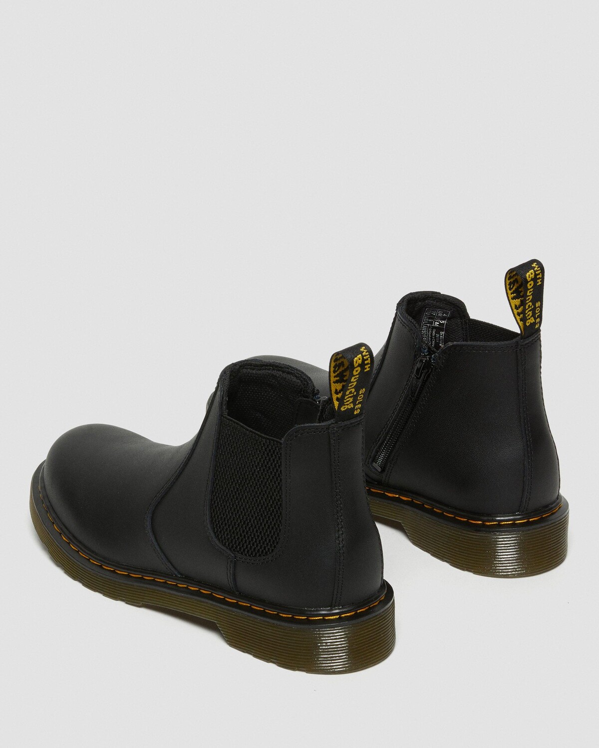 картинка Ботинки челси Dr. Martens 2976 Softy T, молодежные, кожаные, черные от магазина Одежда+